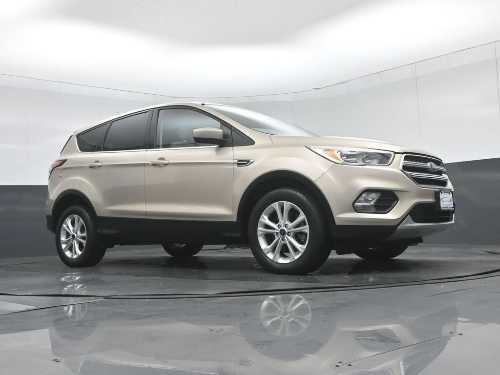Used 2017 Ford Escape SE AWD/4WD image 52