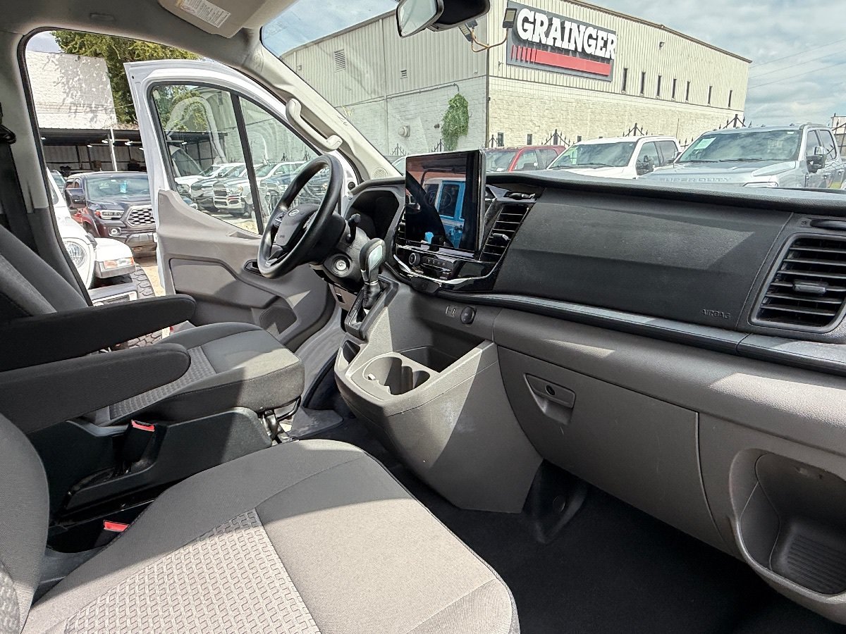 Used 2024 Ford Transit 350 XLT RWD image 14