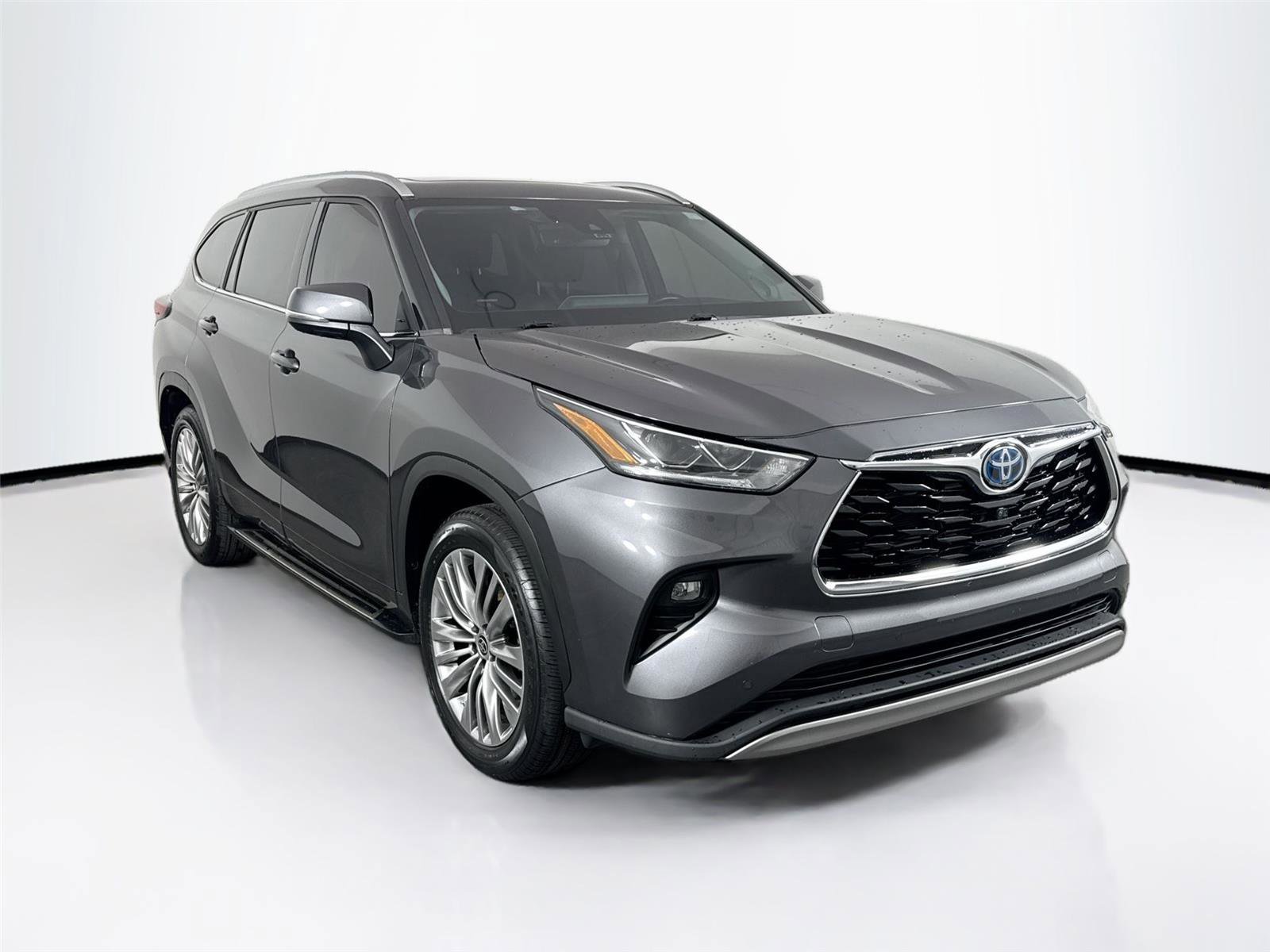 Used 2022 Toyota Highlander Platinum FWD image 10