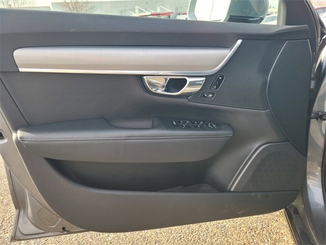 Used 2017 Volvo S90 T5 Momentum w/ Vision Package image 18