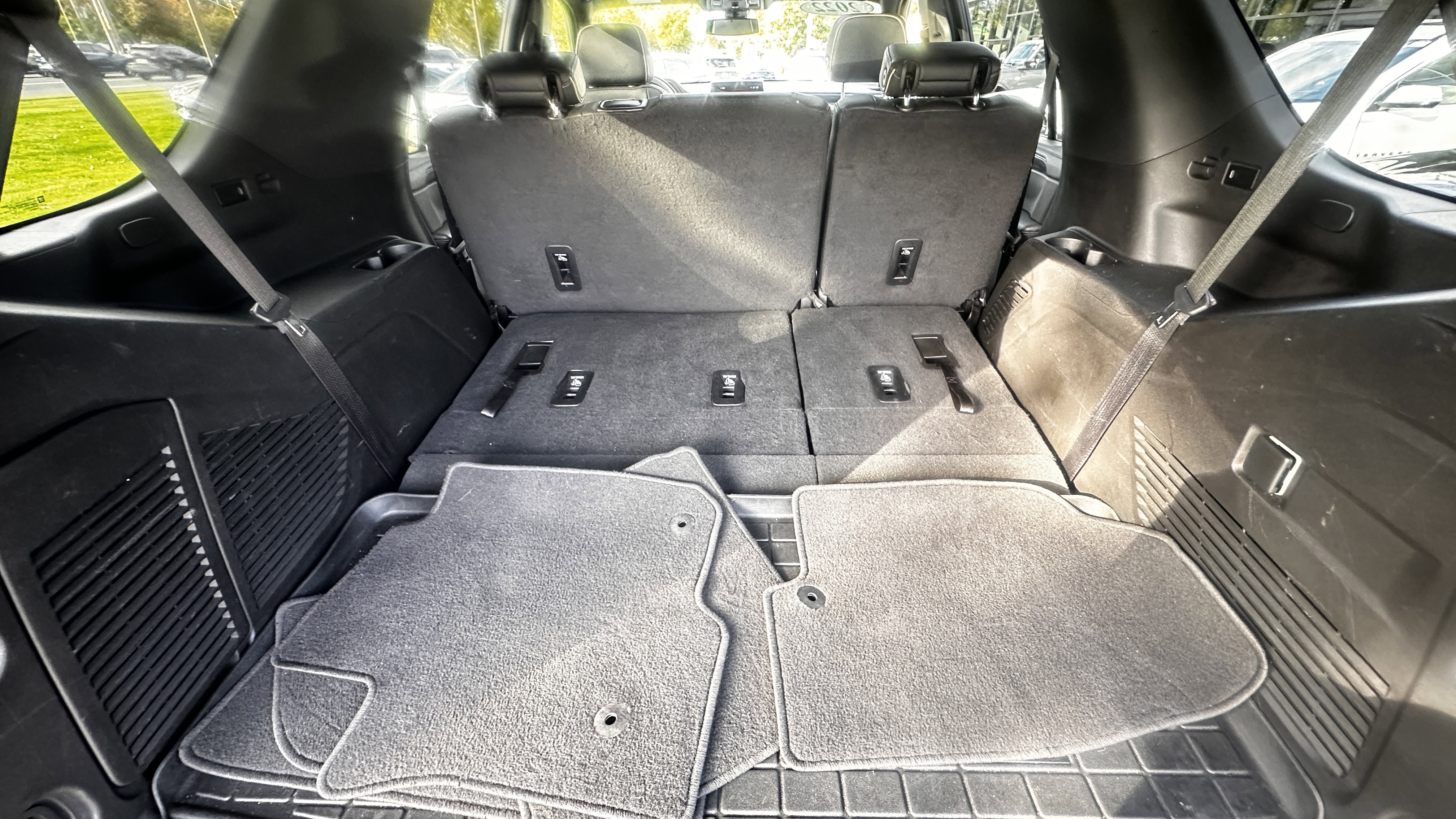 Used 2022 GMC Yukon SLT image 33