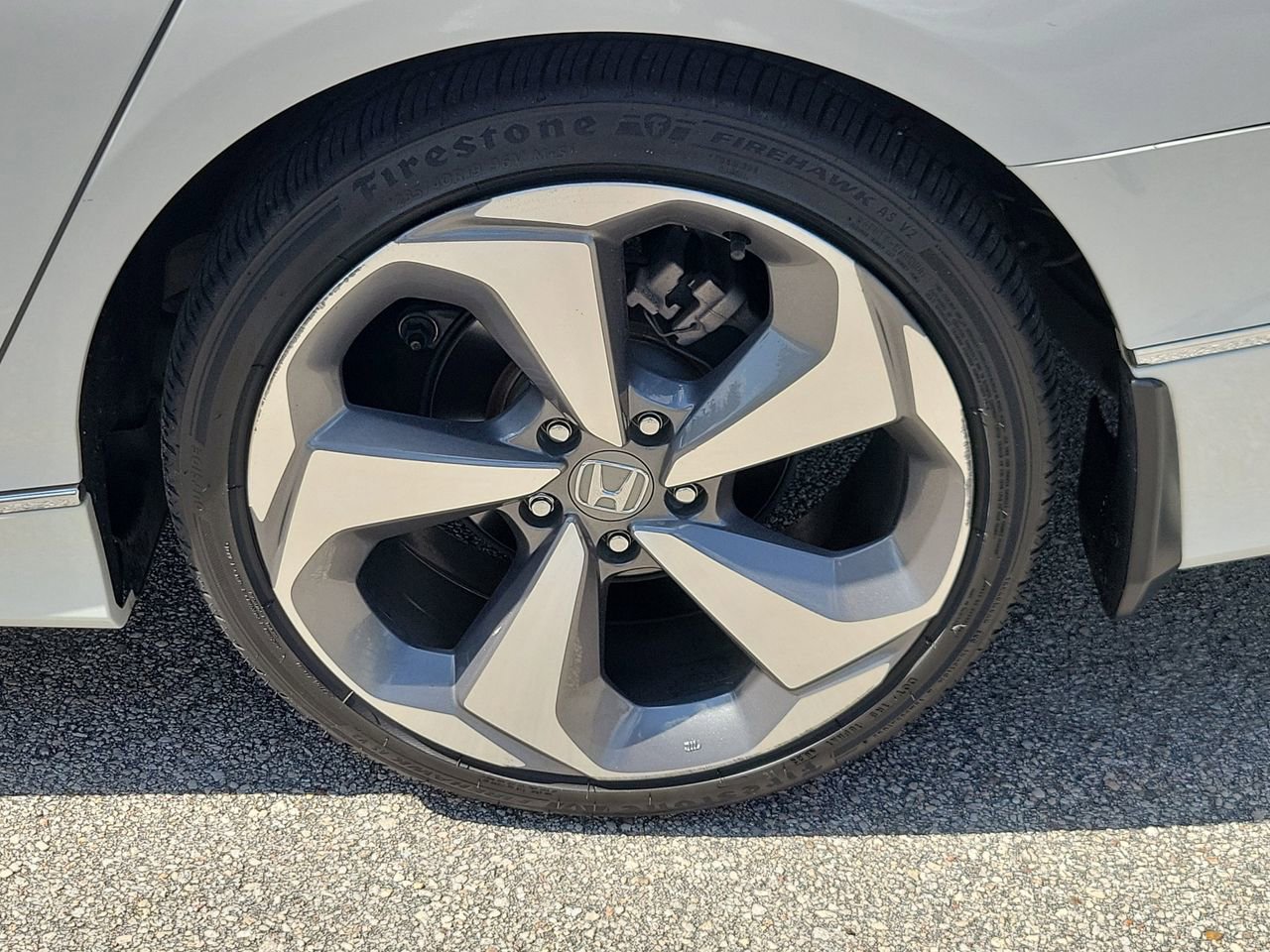 Used 2018 Honda Accord Touring image 5