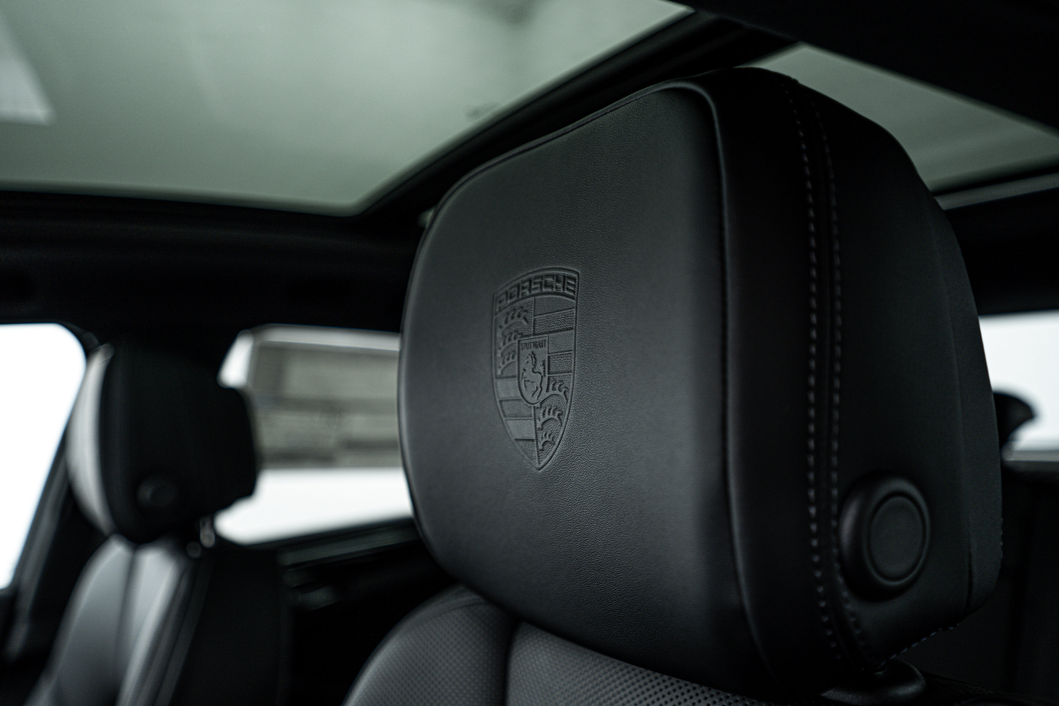 New 2025 Porsche Macan image 21