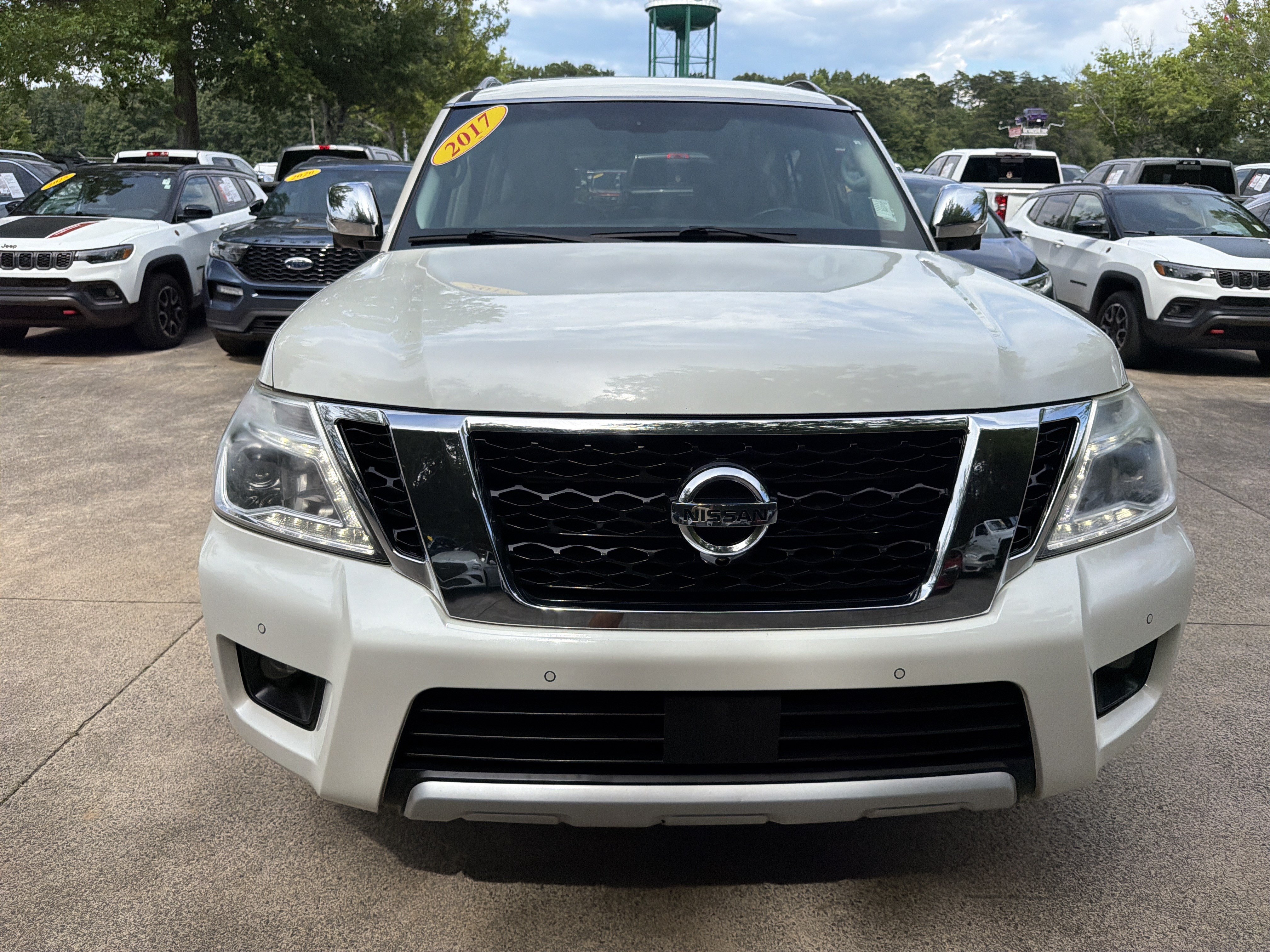 Used 2017 Nissan Armada SL w/ Interior Lighting Package RWD image 2