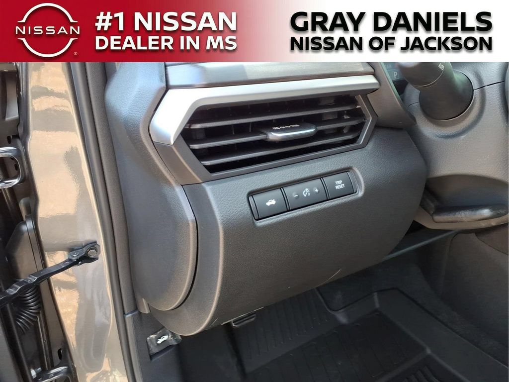 New 2026 Nissan Altima 2.5 SV FWD image 12