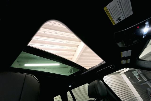 Certified 2024 Land Rover Range Rover SE image 30