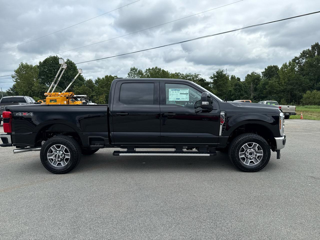 New 2026 Ford F350 Lariat AWD/4WD image 3