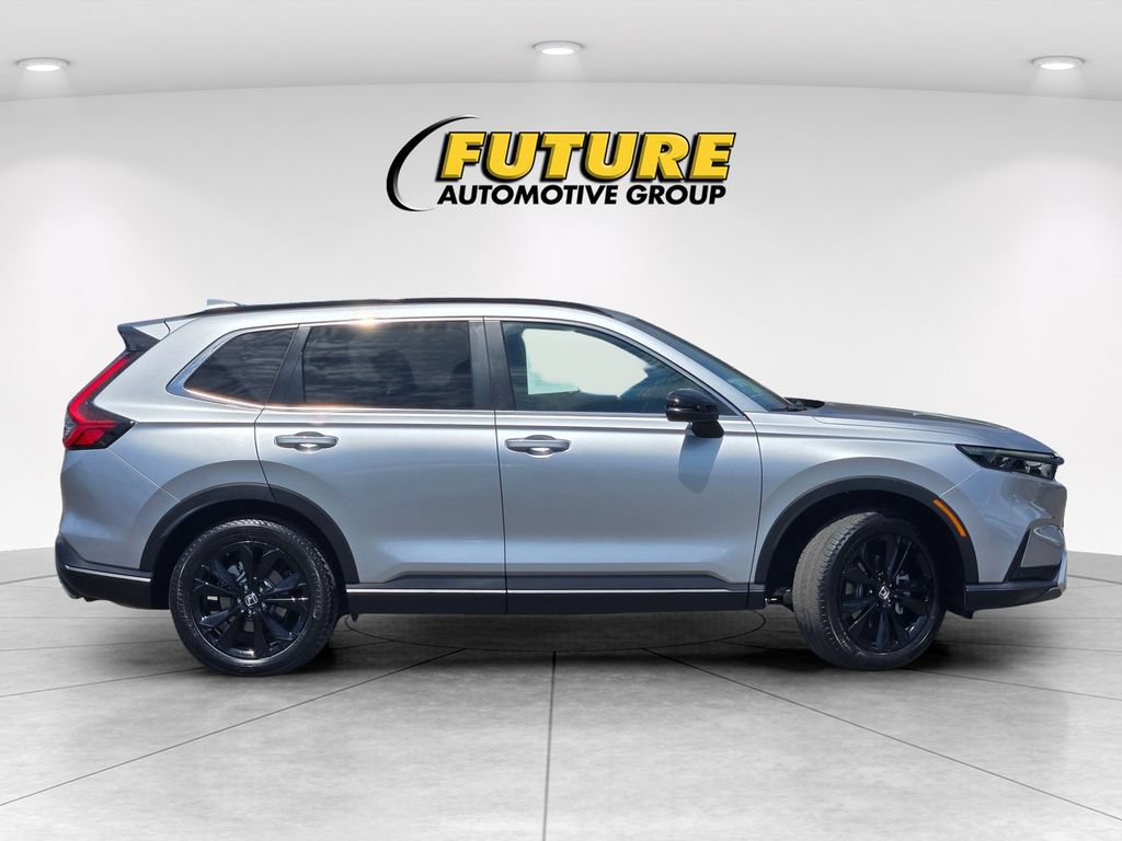 Used 2024 Honda CR-V Sport Touring image 3