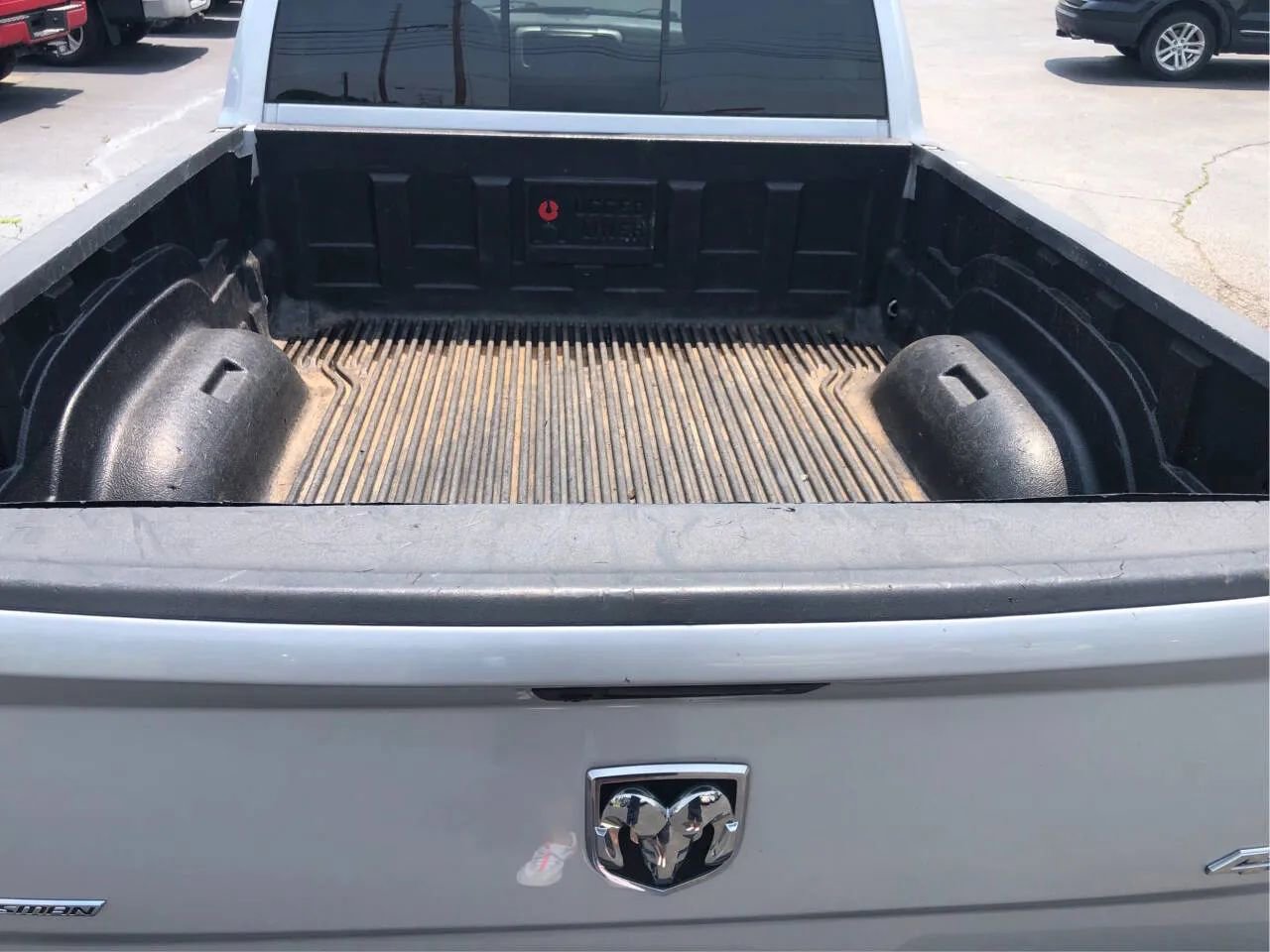 Used 2015 RAM 1500 Outdoorsman image 12