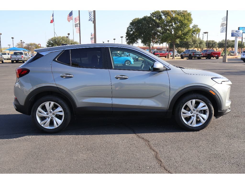 Used 2024 Buick Encore GX Preferred FWD image 8