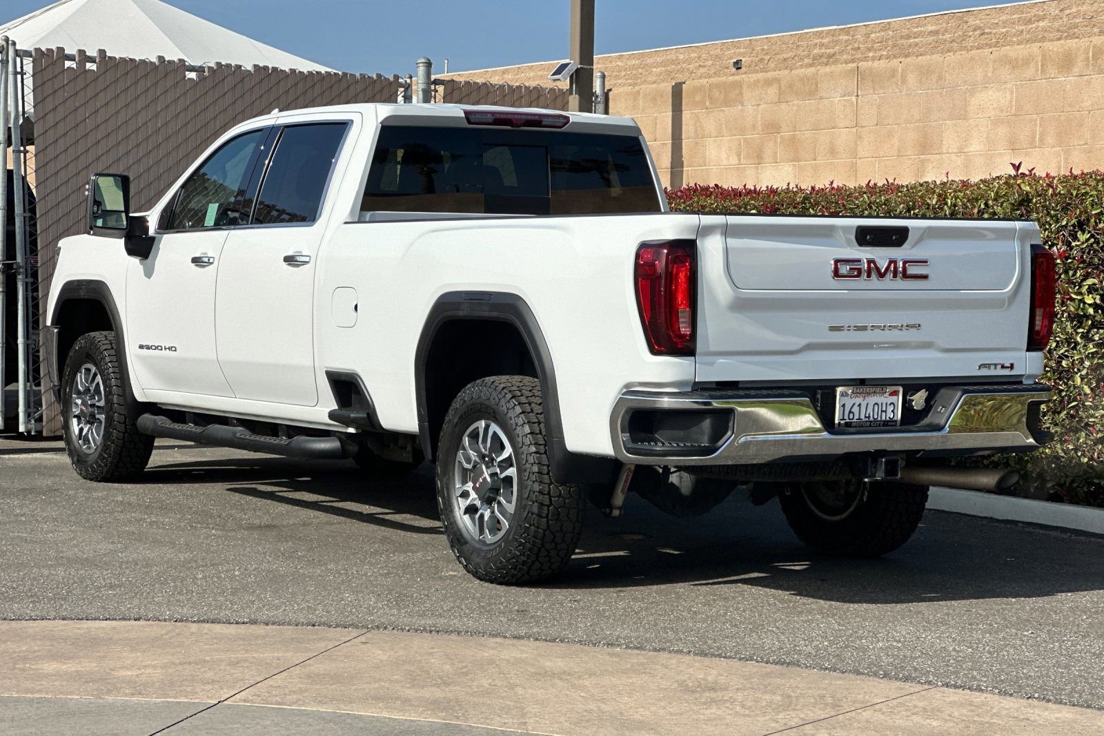 Certified 2021 GMC Sierra 2500 SLT w/ SLT Convenience Package image 6