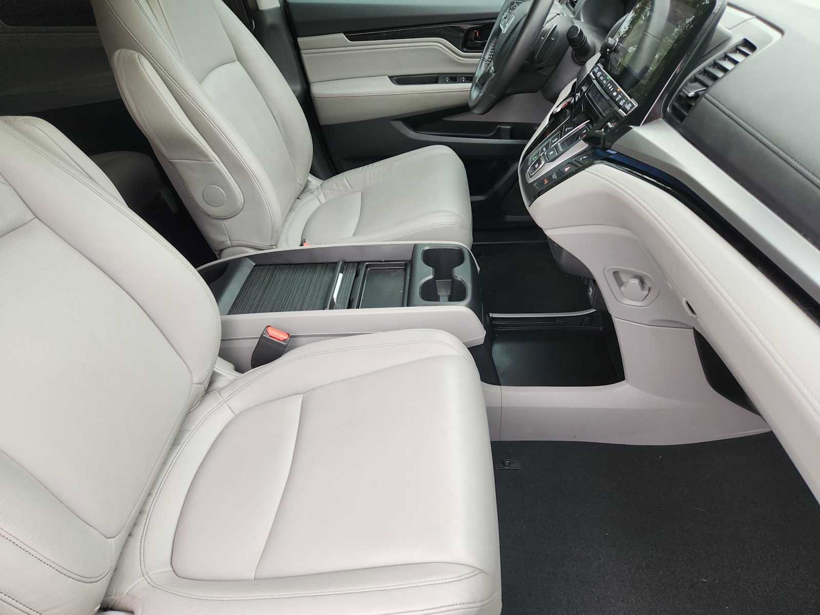 Certified 2024 Honda Odyssey Touring image 14