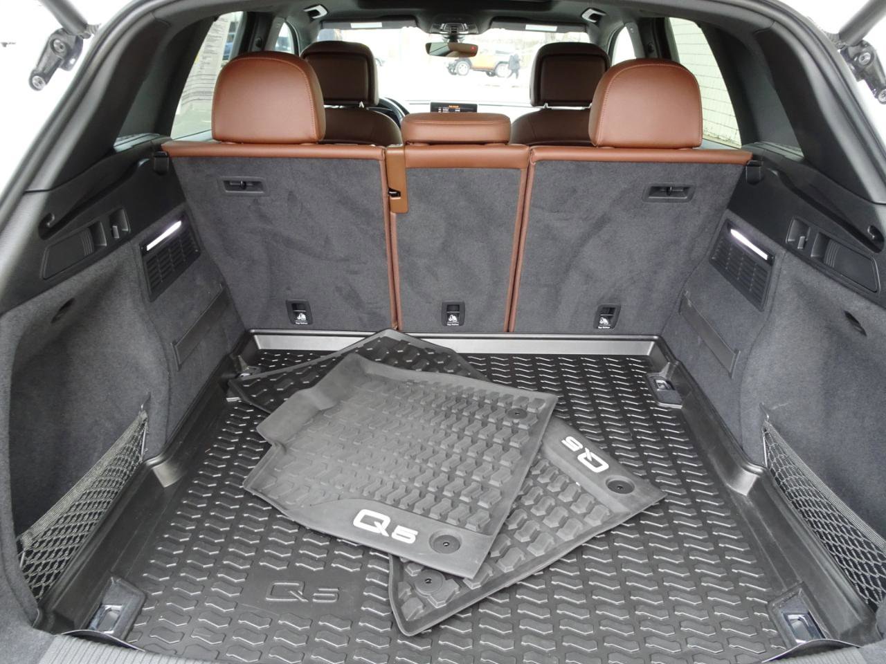 Used 2014 Toyota RAV4 XLE image 36