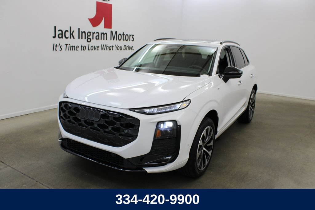 New 2026 Audi Q3 quattro 2.0T
