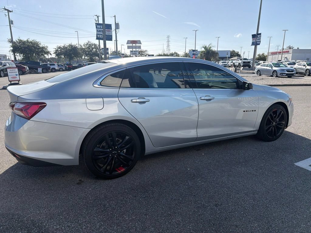 Used 2022 Chevrolet Malibu LT w/ Leather Package FWD image 9