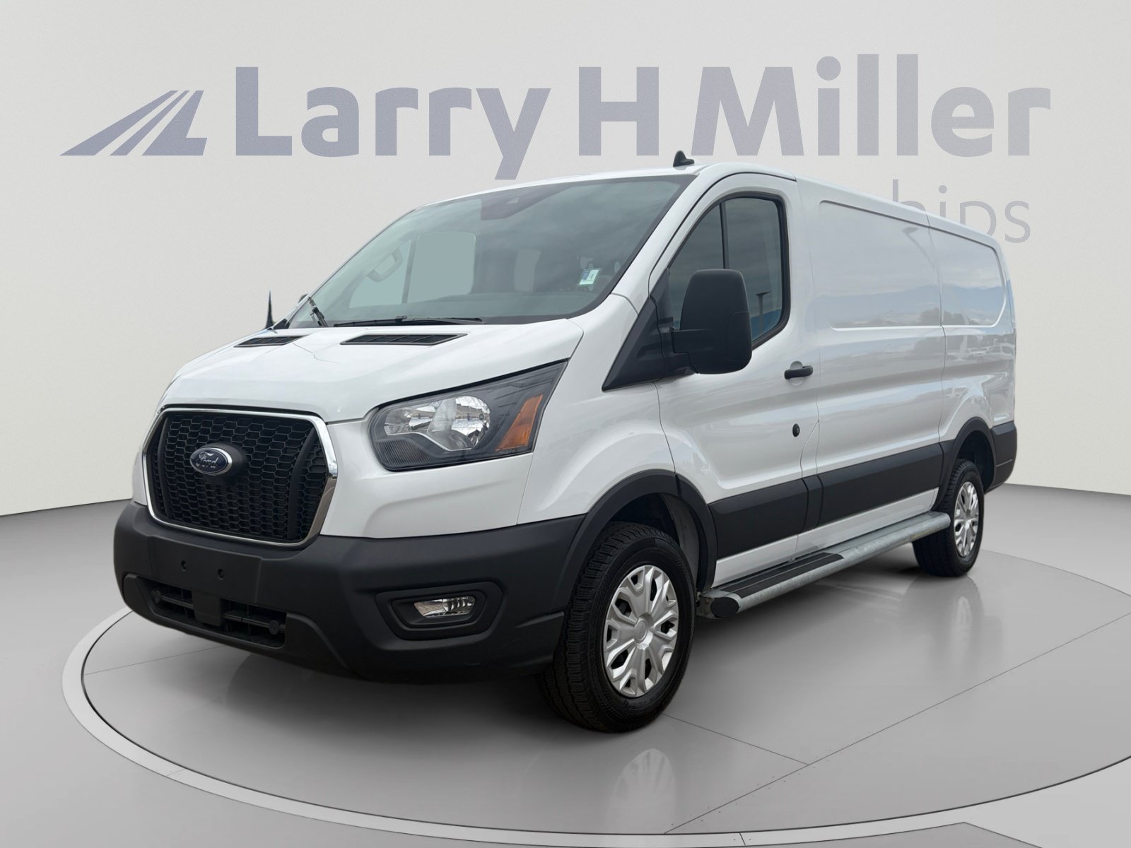 Used 2025 Ford Transit 250 Low Roof w/ Exterior Upgrade Package RWD image 1