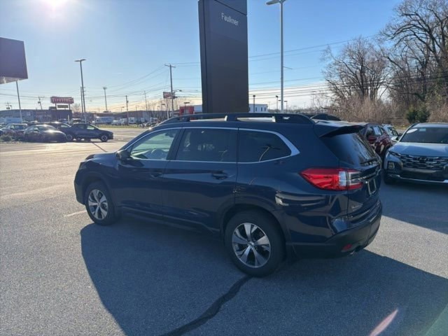 Used 2024 Subaru Ascent Premium w/ Convenience Package image 4