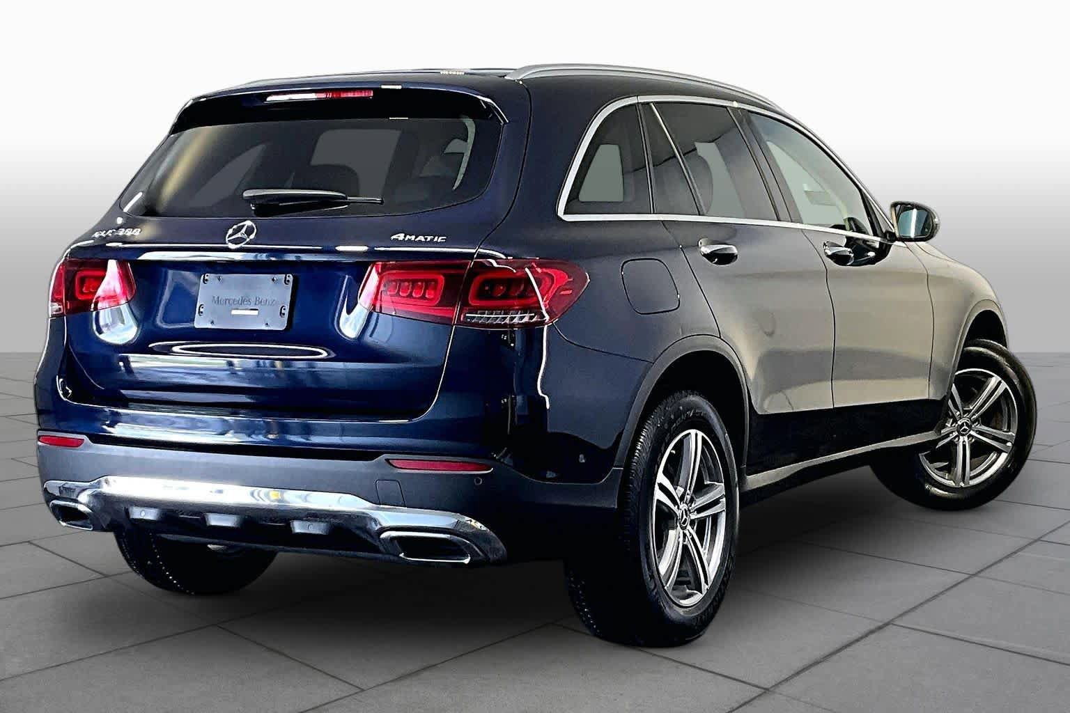 Used 2022 Mercedes-Benz GLC 300 4MATIC image 13