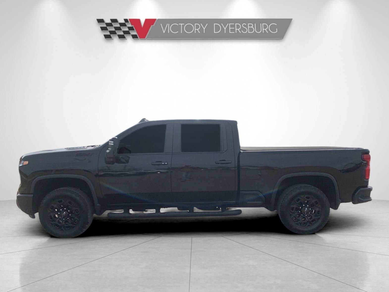 Used 2024 Chevrolet Silverado 2500 LTZ w/ LTZ Plus Package image 5