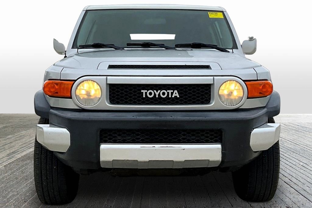 Used 2007 Toyota FJ Cruiser 2WD image 2