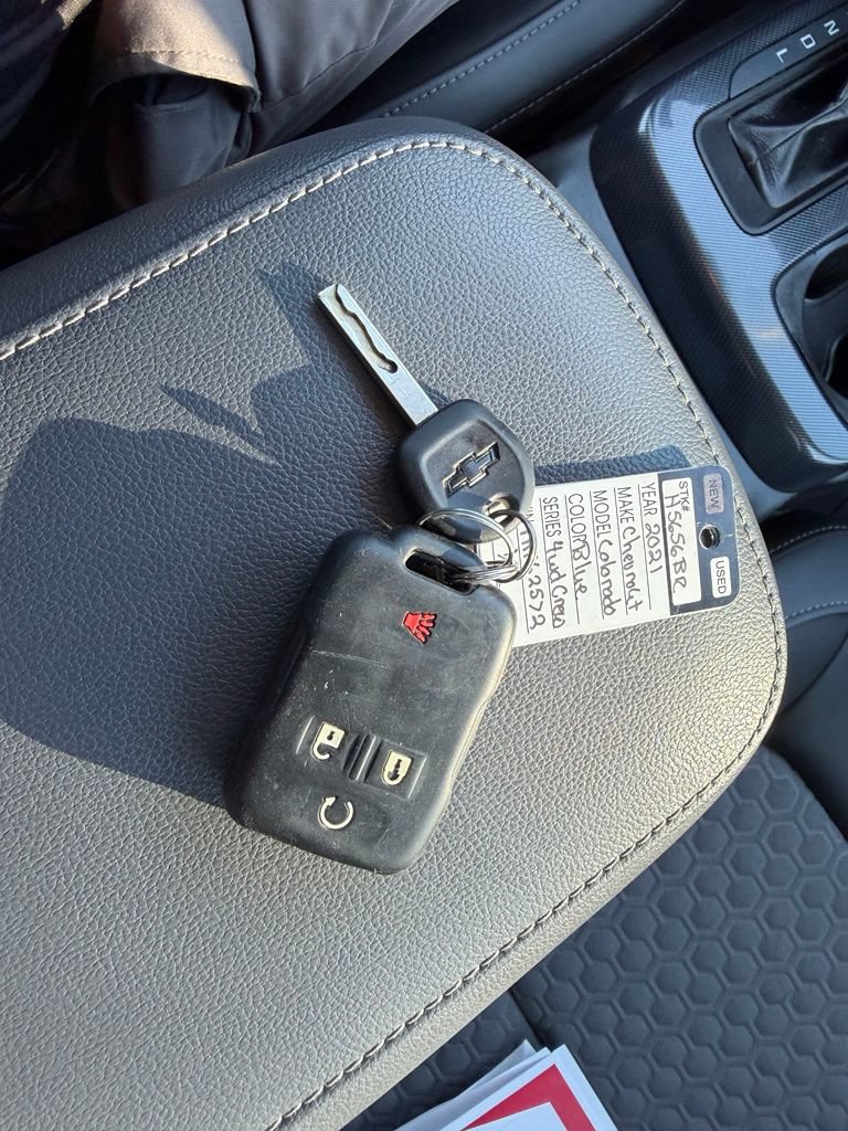 Used 2021 Chevrolet Colorado Z71 AWD/4WD image 32