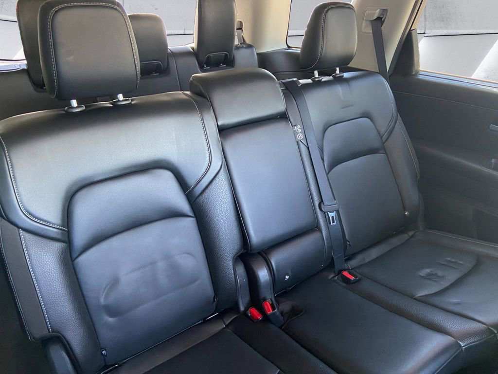 Used 2023 Nissan Pathfinder SL FWD image 14