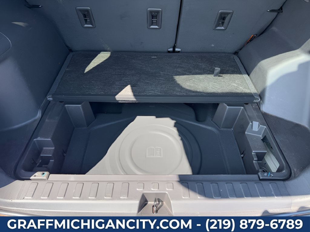 Used 2024 Chevrolet Equinox LT AWD/4WD image 25