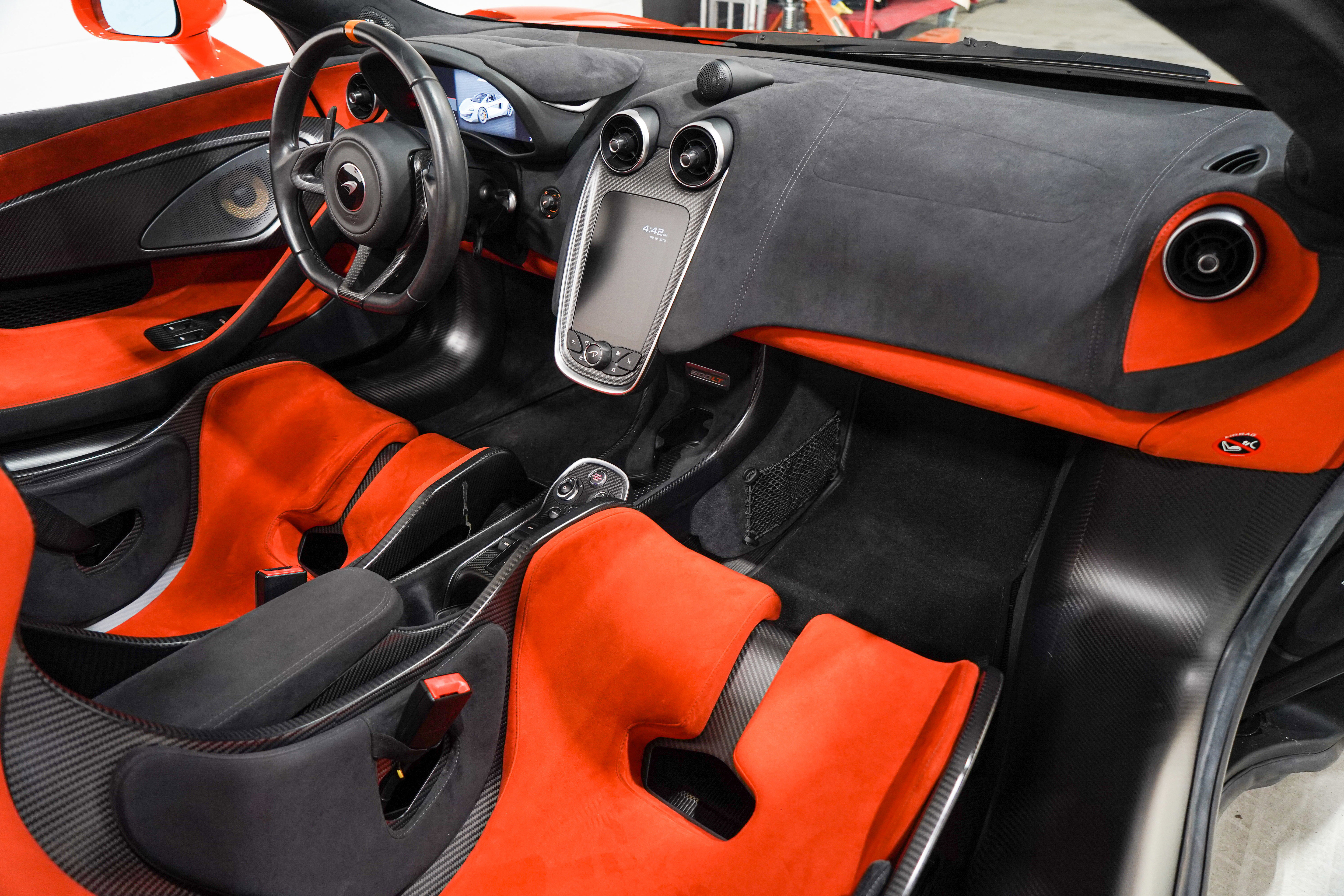 Used 2020 McLaren 600LT Spider RWD image 16