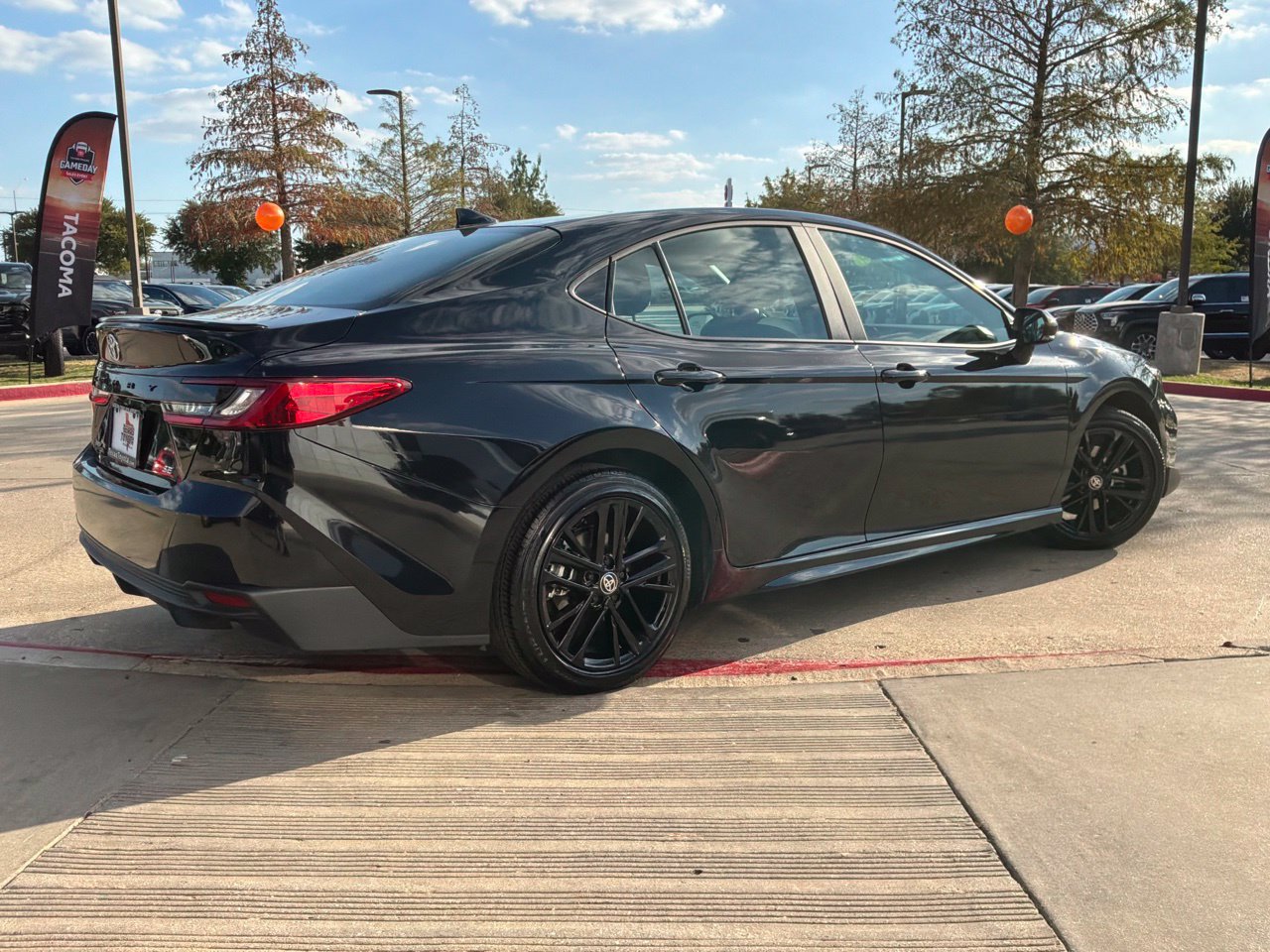 Used 2026 Toyota Camry SE FWD image 6