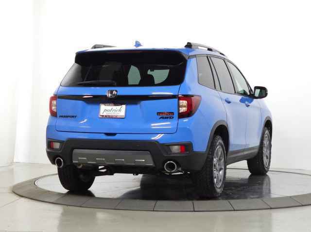 Used 2025 Honda Passport TrailSport image 12
