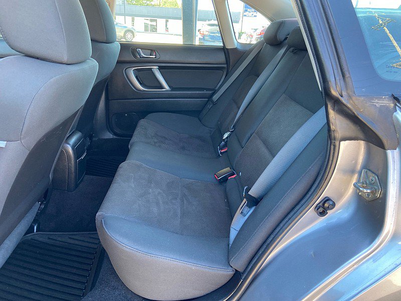 Used 2009 Subaru Legacy 2.5i Special Edition AWD/4WD image 15