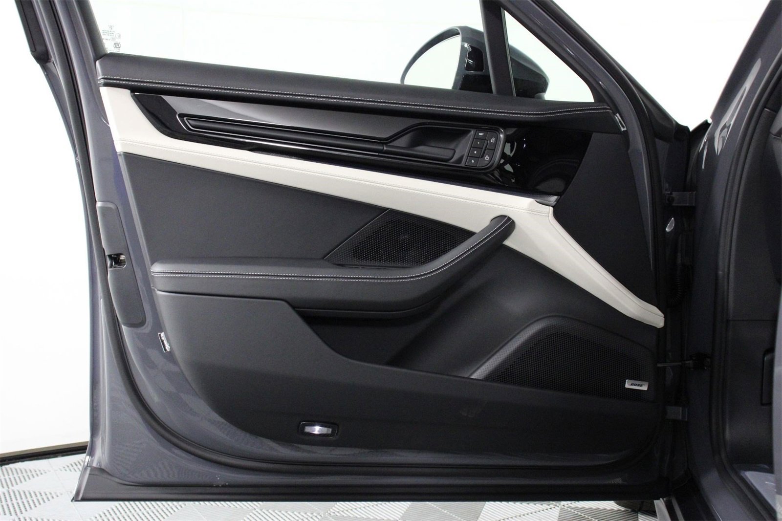 New 2026 Porsche Panamera 4 image 21