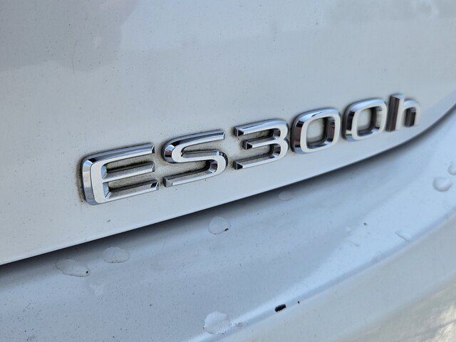 Used 2023 Lexus ES 300h w/ Premium Package FWD image 31