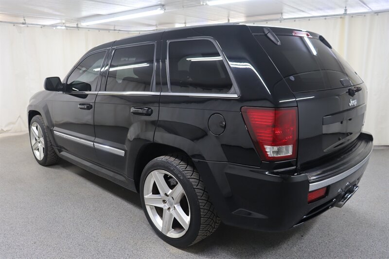 Used 2007 Jeep Grand Cherokee SRT8 AWD/4WD image 4