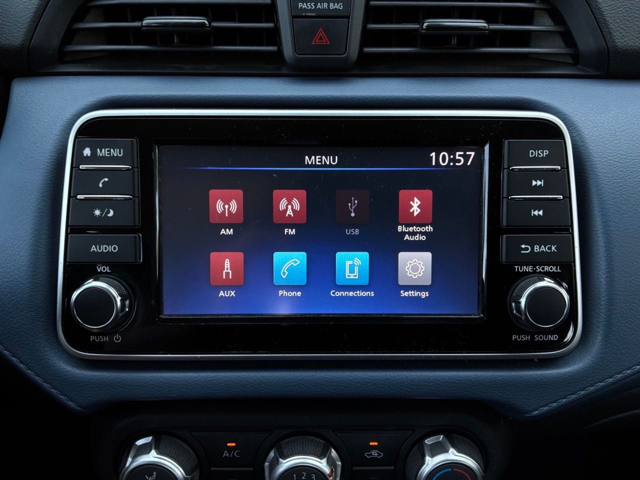 Used 2025 Nissan Versa SV FWD image 26