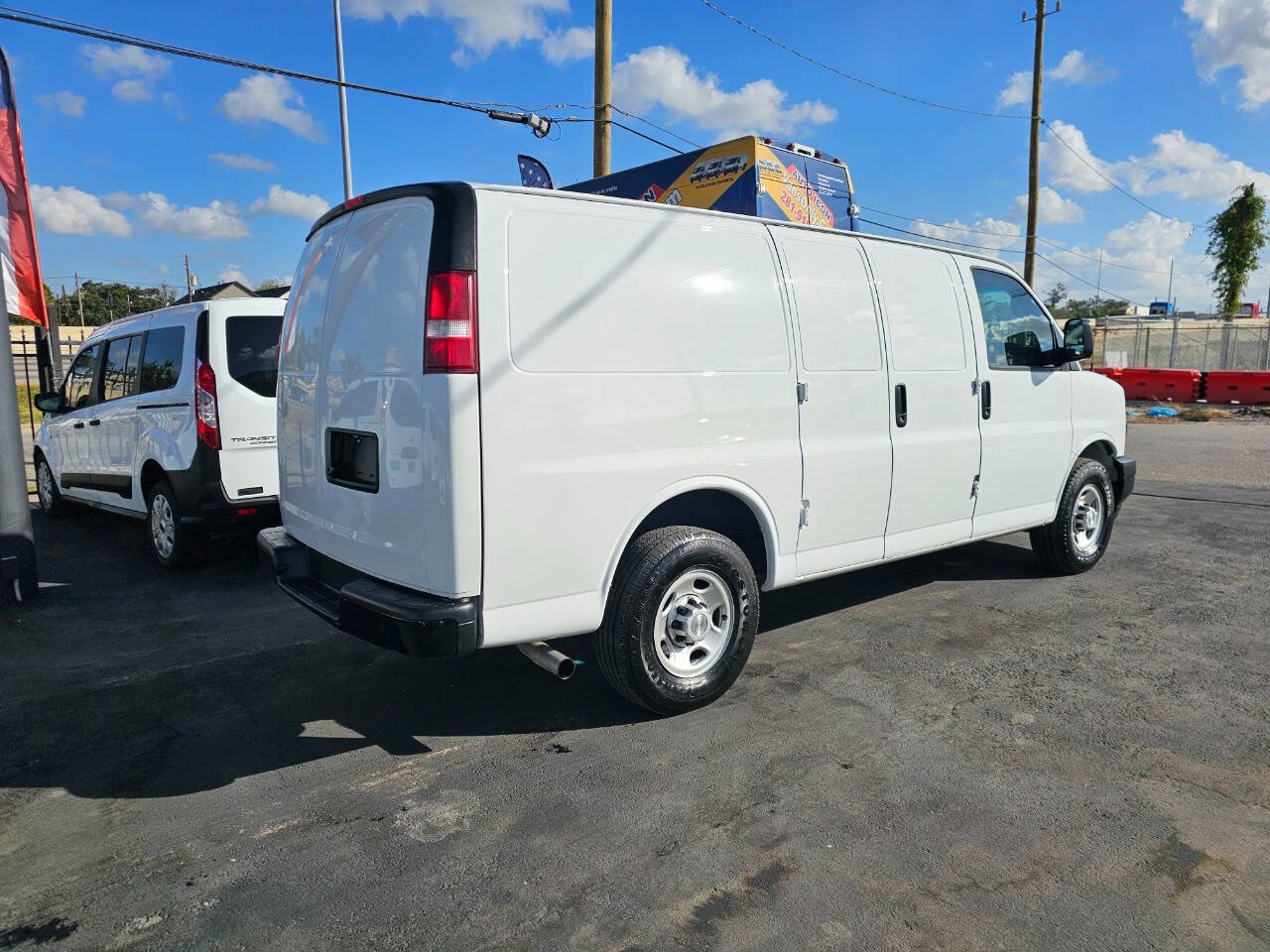 Used 2019 Chevrolet Express 2500 image 6