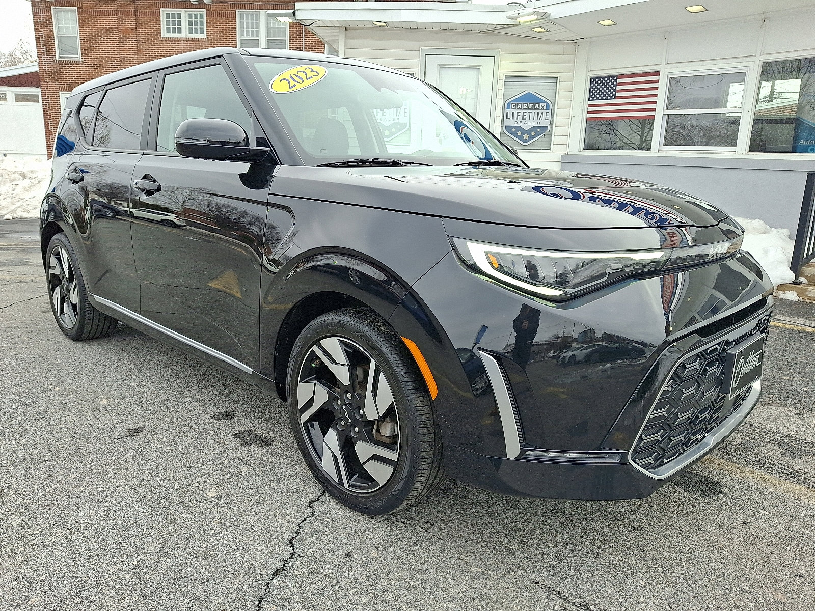 Used 2023 Kia Soul GT-Line w/ GT-Line Technology Package image 7