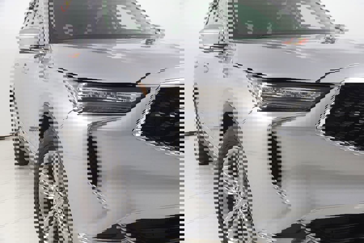 Used 2023 Acura MDX SH-AWD image 18