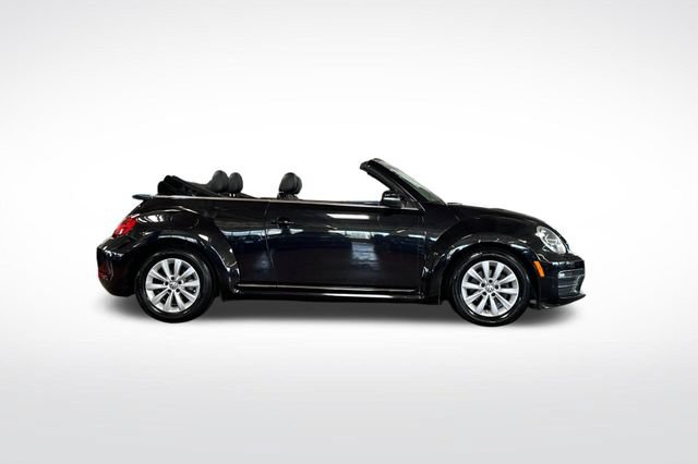 Used 2018 Volkswagen Beetle 2.0T S FWD image 3