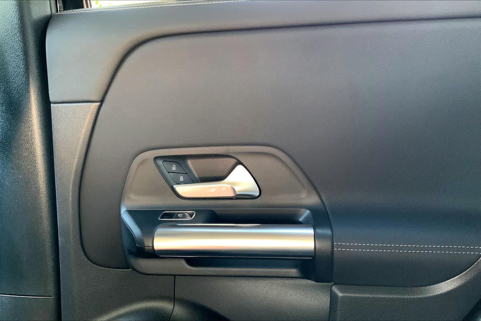 Certified 2023 Mercedes-Benz GLA 250 4MATIC image 36