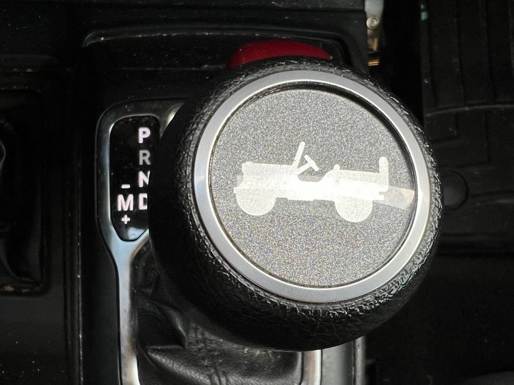 Used 2021 Jeep Wrangler Unlimited Sport AWD/4WD image 25