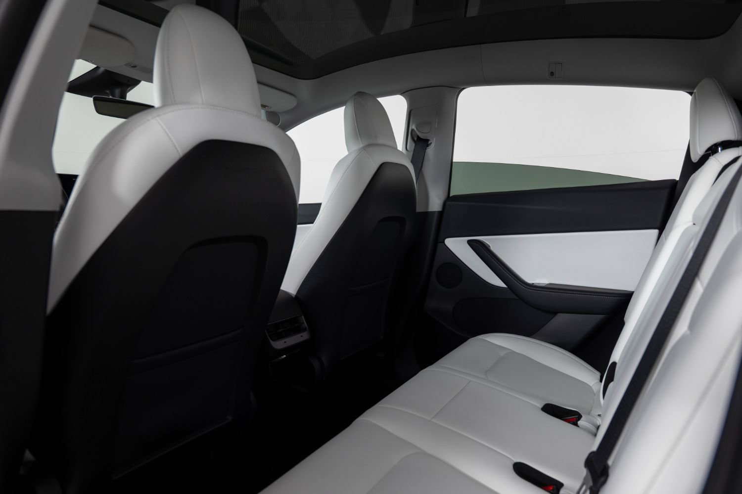 Used 2021 Tesla Model Y Long Range image 20