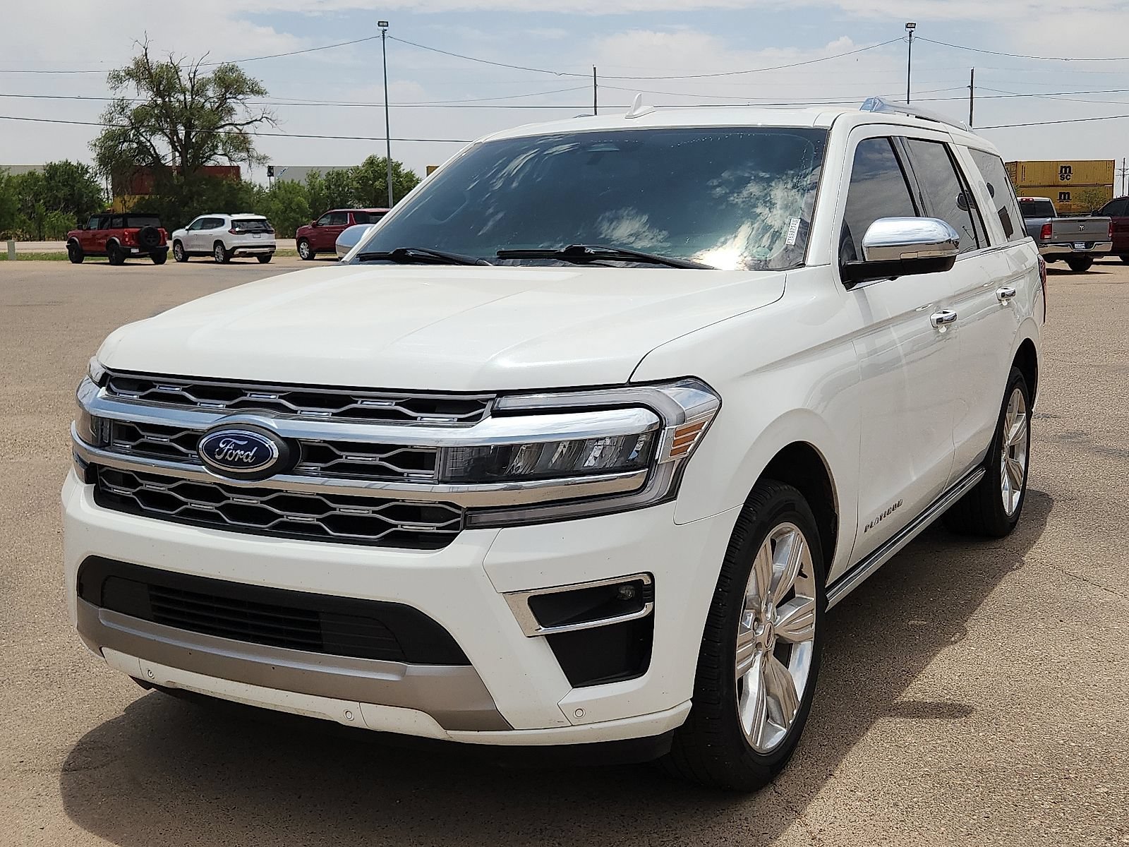 Used 2022 Ford Expedition Platinum RWD image 1