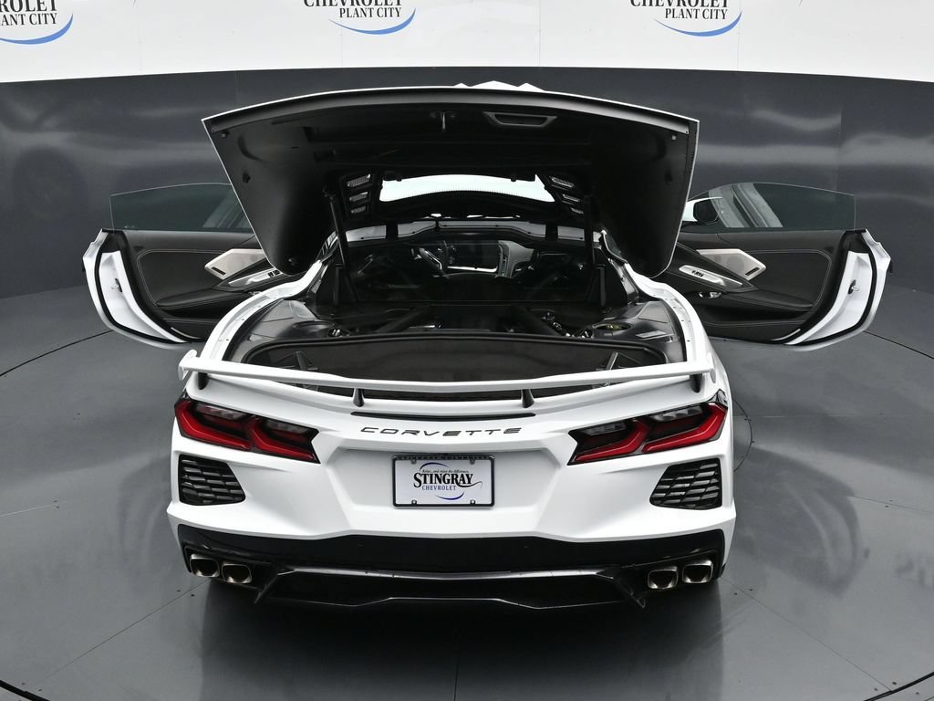 Used 2025 Chevrolet Corvette Stingray Premium Cpe w/ Z51 Performance Package RWD image 38