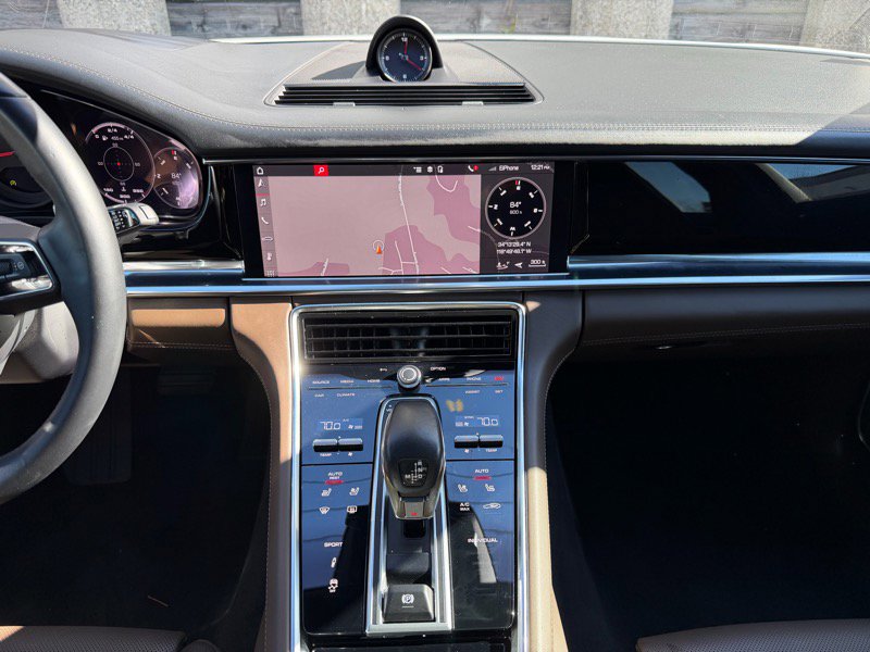 Used 2021 Porsche Panamera 4 w/ Premium Package image 13