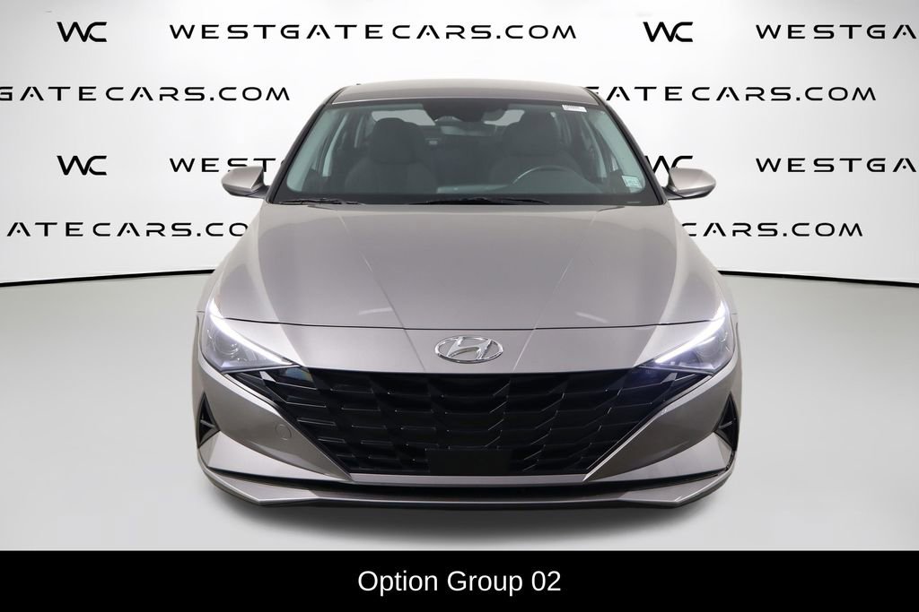 Used 2023 Hyundai Elantra SEL w/ Convenience Package FWD video 2