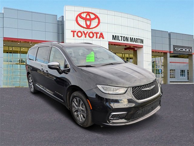 Used 2022 Chrysler Pacifica Pinnacle