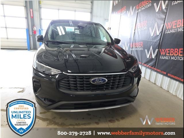 Used 2023 Ford Escape Active AWD/4WD image 3