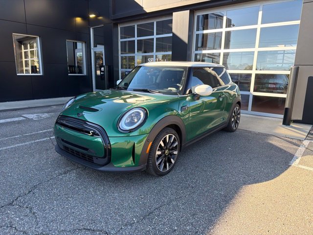 Certified 2024 MINI Cooper SE FWD image 1