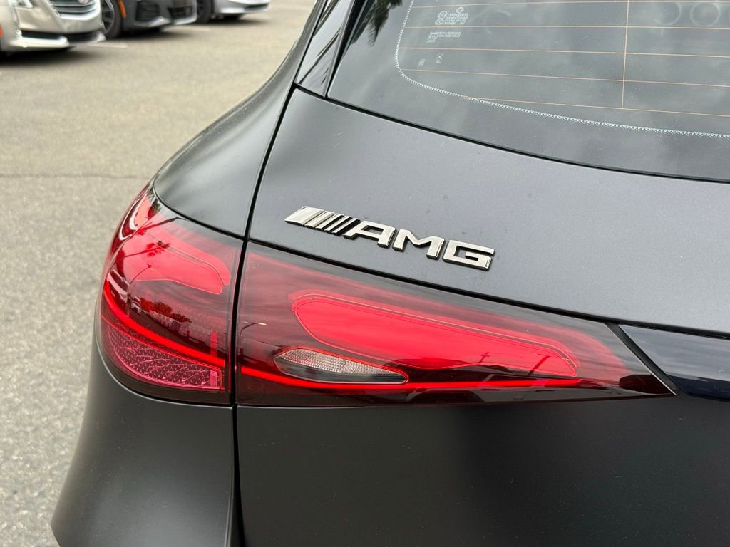 Used 2024 Mercedes-Benz GLC 43 AMG 4MATIC image 8